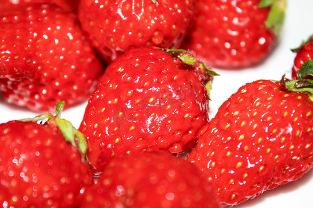 可口草莓摄影照片_草莓摄影图