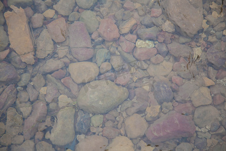 水中石头摄影图