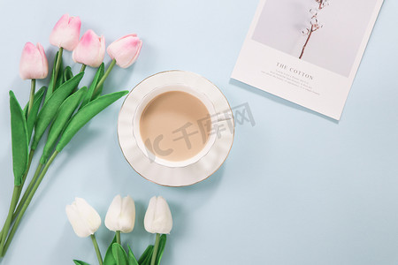 卡通奶茶杯摄影照片_奶茶饮料摄影图