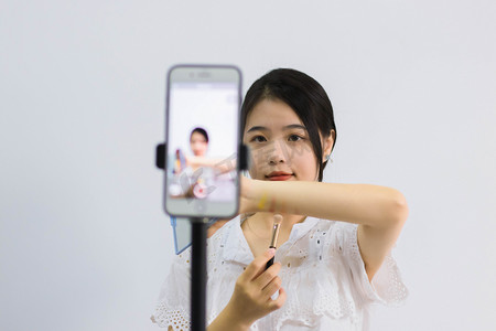 直播购物摄影图片-直播购物摄影作品-千库网