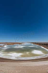 吉兰泰盐湖摄影图