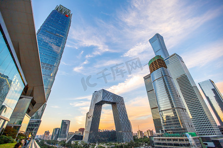 北京鸟巢动态图摄影照片_北京国贸cbd桥夕阳摄影图