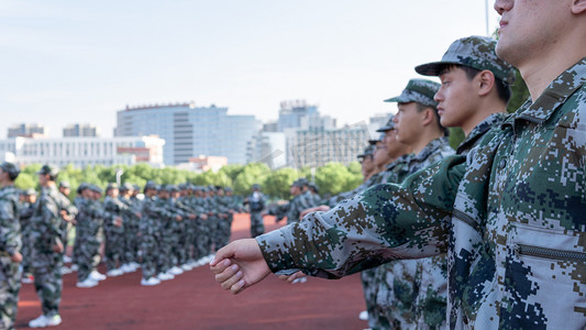 大学生军训