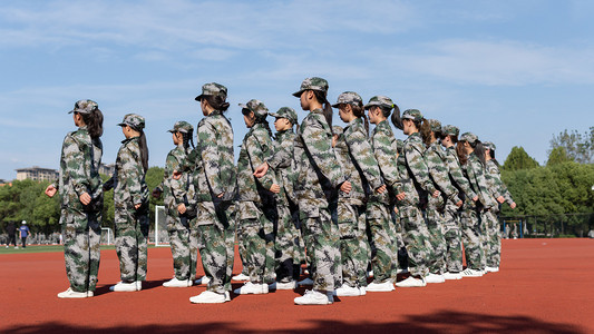 大学生军训