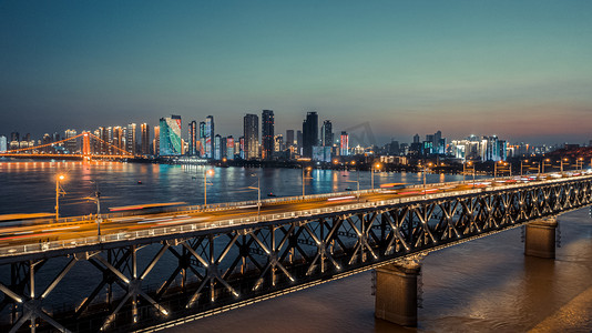 桥夜色摄影照片_武汉长江大桥夜景摄影图