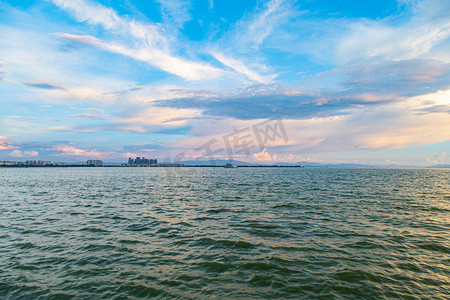 昆明摄影照片_夕阳下云南昆明滇池风光摄影图