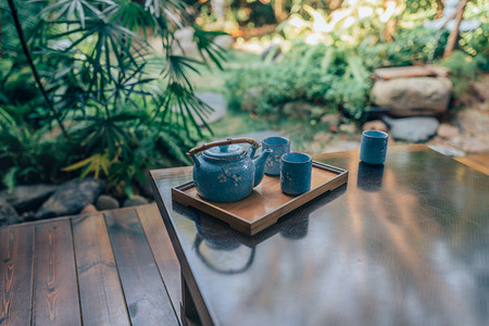 日式园林茶具静物摄影图