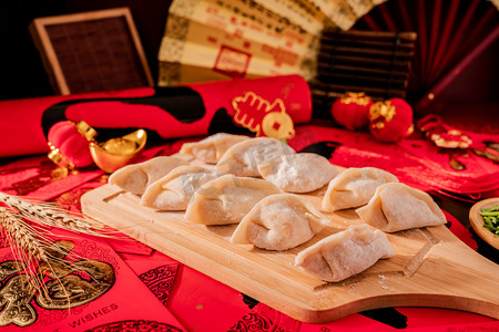 饺子美食摄影照片_饺子新年美食摄影图