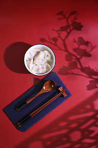 龙年标题摄影照片_春节饺子和餐具摄影图
