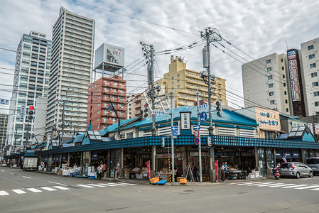 海鲜小果饼摄影照片_札幌海鲜市场摄影图