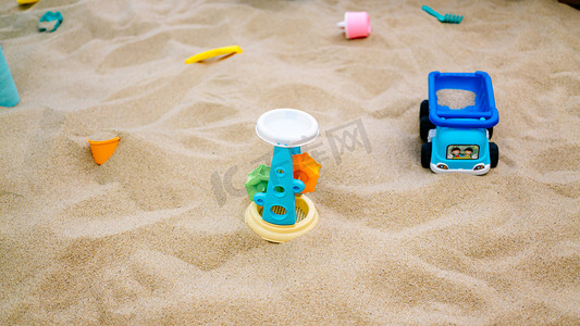 玩具沙滩摄影图
