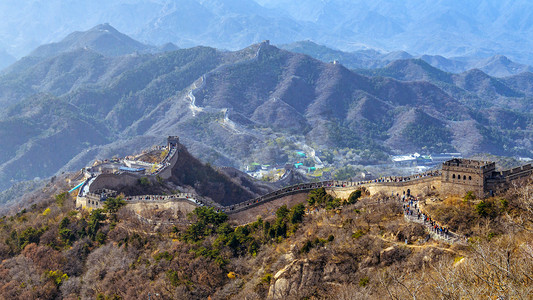 八达岭冬季山峦长城景色摄影图