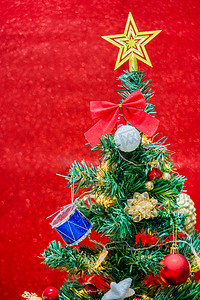 彩色圣诞节摄影照片_圣诞节圣诞树摄影图