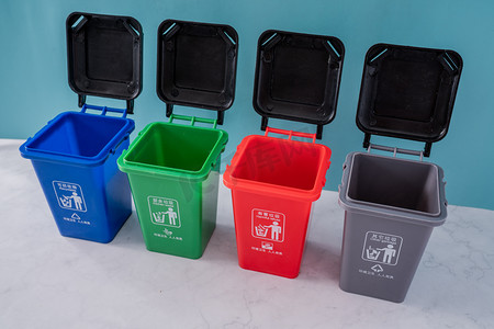 绿色环保垃圾分类摄影照片_垃圾分类环保垃圾箱