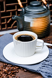 冬季室内复古怀旧黑咖啡咖啡豆场景图