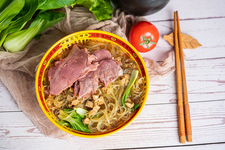 中华特色美食摄影照片_特色美食淮阳牛肉粉丝汤