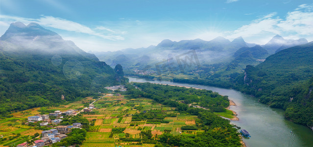 山水画册摄影照片_清新合成桂林山水旅游宣传