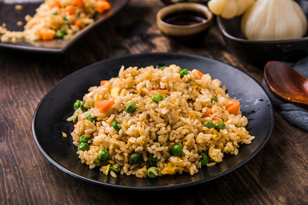 紫菜炒饭摄影照片_中式美食鲜蔬炒饭