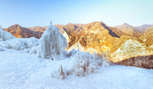 雪花素材摄影照片_内蒙古大青山冰雕山峦景观