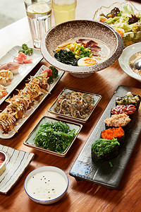 拉面摄影照片_日式料理寿司拉面