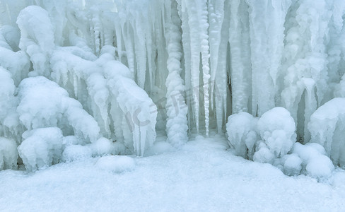 内蒙古冬季冰雕冰柱景观