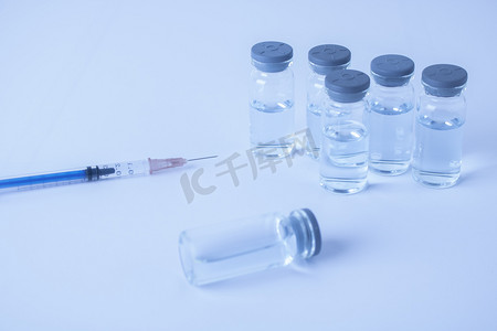 疫苗药水针管白底图实拍
