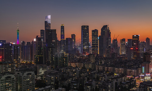 音符霓虹摄影照片_广东广州市天河CBD建筑群夜景