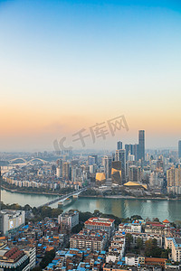柳州城市风光摄影照片_柳州夕阳江景建筑夕阳摄影图配图