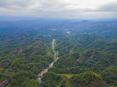 山川中午自然风光大山大自然摄影图配图