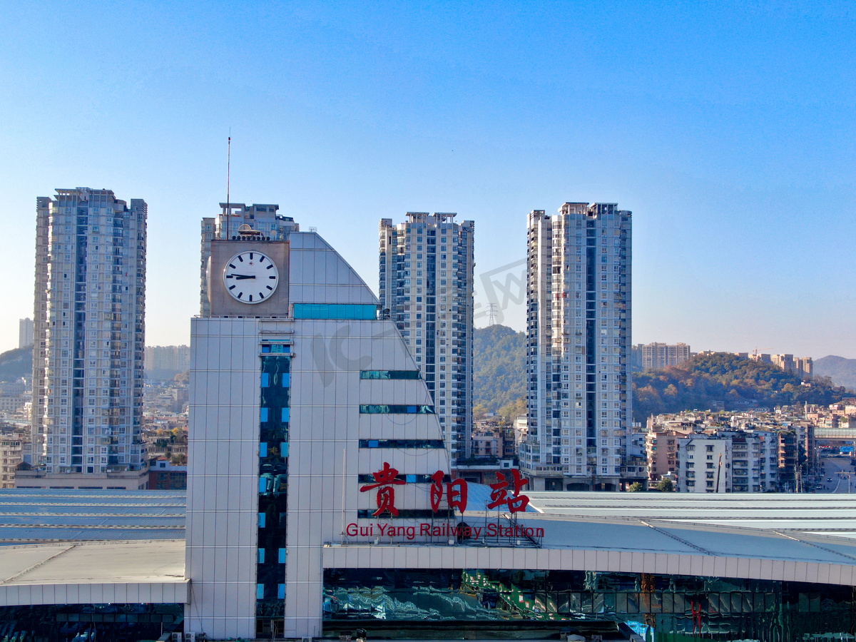 贵阳最繁华的商业街，两大地标建筑拆除后，便没了步行街的模样|喷水池|步行街|贵阳_新浪新闻