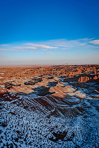 甘肃张掖冬季平山湖大峡谷雪景摄影图配图