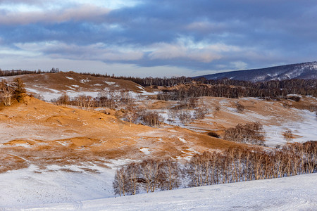 林海雪原摄影照片_坝上雪原雪地草原蓝天摄影图配图