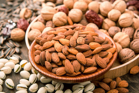 图食品零食坚果干果摄影图栗子摄影图坚果和干果榛子坚果零食食品零