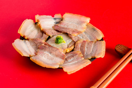 腊肉腌肉年货美食新年过年春节中餐摄影图配图