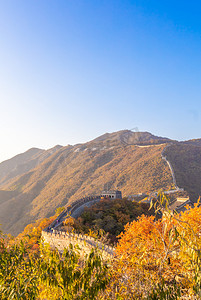 初秋摄影照片_北京长城初秋长城秋景登山摄影图配图