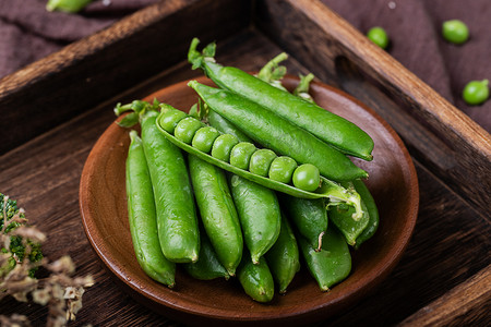 豆类美食摄影照片_甜豆新鲜果蔬有机蔬菜美食拍摄摄影图配图