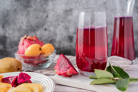 水果果汁火龙果美食营养摄影图配图