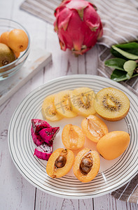 猕猴桃摄影摄影照片_水果新鲜健康美食食品摄影图配图