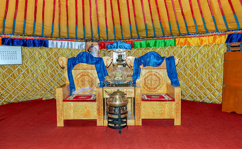 蒙古包座椅上午蒙古包室内素材摄影图配图