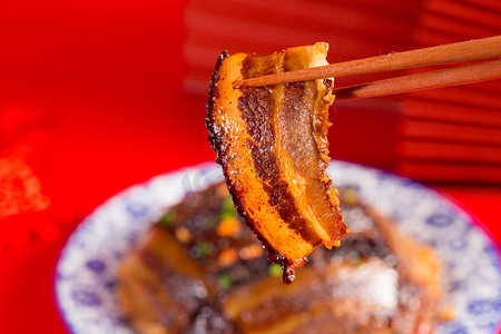 诱人美食摄影照片_美食中餐特色菜扣肉年夜饭摄影图配图