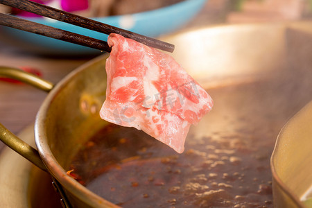 火锅菜单摄影照片_美食肥牛肥羊餐饮火锅摄影图配图