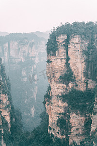 浓雾傍晚山景张家界旅拍摄影图配图