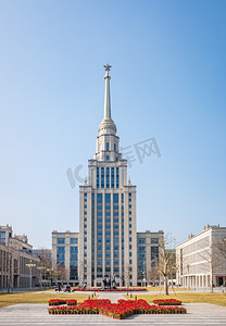 现代化建筑城市建筑办公楼高楼摄影图配图
