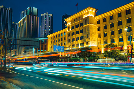 武汉城市建筑交通夜晚建筑交通沿江大道长曝光摄影图配图