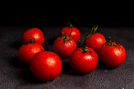 果蔬室内大西红柿棚拍静物摄影图配图