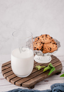下午茶饼干曲奇牛奶食品摄影图配图