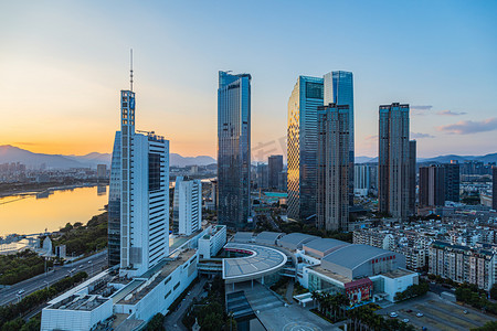 傍晚夕阳福州闽江边cbd建筑摄影图配图