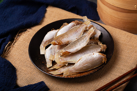 海产品单张摄影照片_食物食材鱼干咸鱼干美味摄影图配图