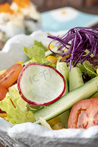 健康轻食沙拉美食特写摄影图配图