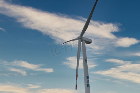 环保电力摄影照片_新能源风能白天风车未来生态发电摄影图配图